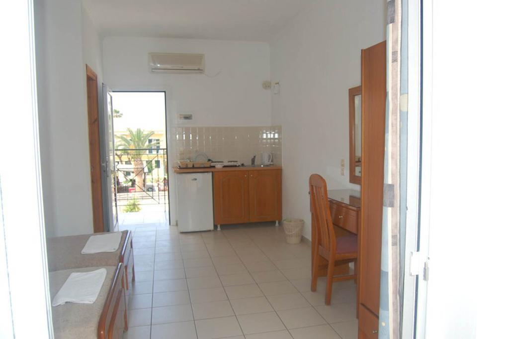 Complex Lemon Grove Aparthotel Kavos
